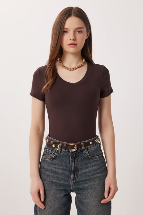 Basic V-ringad Slim Fit T-shirt - Image 2
