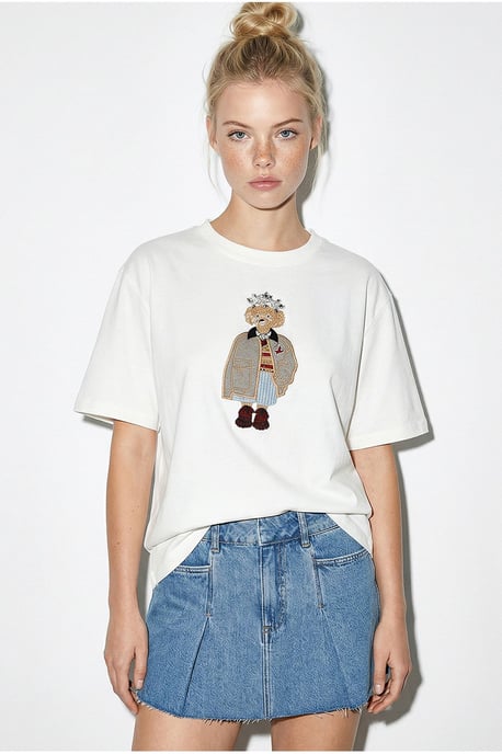 Broderad rundhalsad t-shirt med avslappnad passform - Image 4
