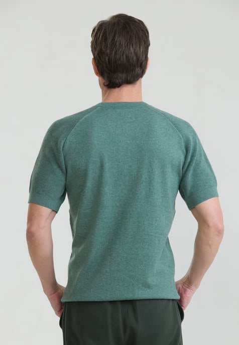 T-Shirt Basic Crew Neck Buttoned Knit T-Shirt - Image 3