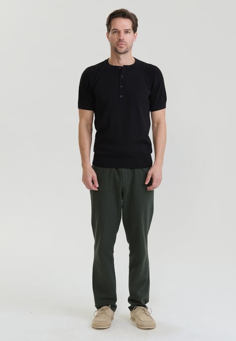 T-Shirt Basic Crew Neck Buttoned Knit T-Shirt - Image 2