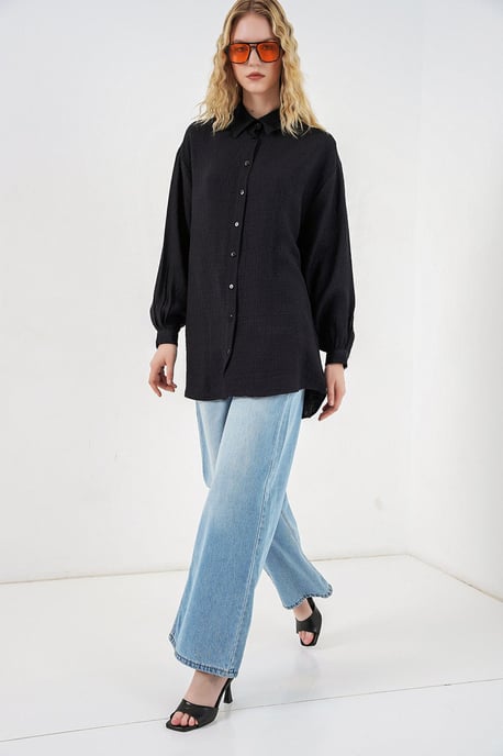 Overmaatse Geweven Lange Blouse met Shirtkraag - Image 2