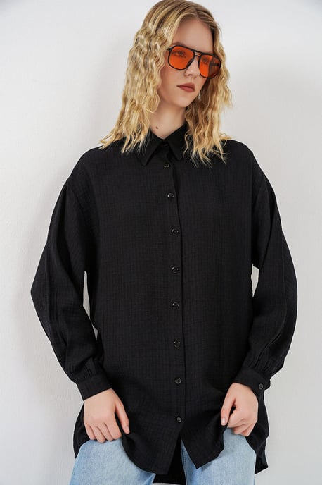 Overmaatse Geweven Lange Blouse met Shirtkraag - Image 3