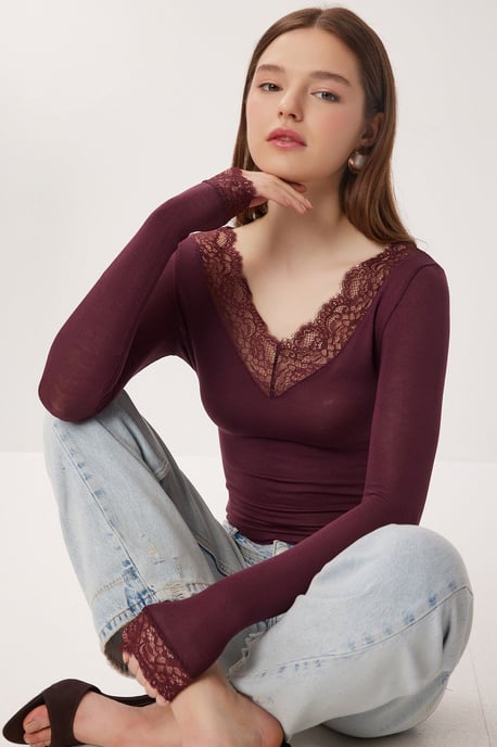 Kanten V-hals Slim Fit Blouse - Image 1