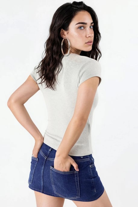 V-ringad ribbad slim fit-blus - Image 3
