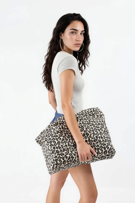 V-ringad ribbad slim fit-blus - Image 4
