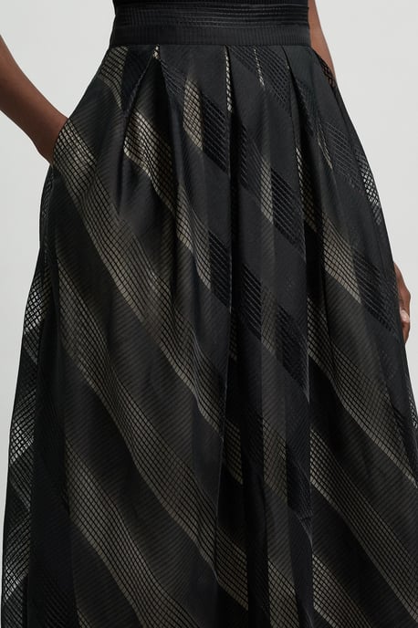 Textured Organza Mix Full Skirt - Image 4