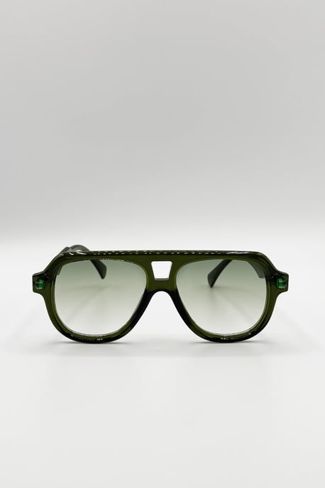 Bold Navigator Sunglasses in Green - Image 2
