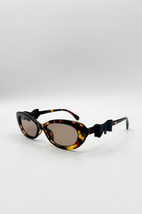 Bow Side Detail Sunglasses In Tortoiseshell - Removeable Bow - Image 4