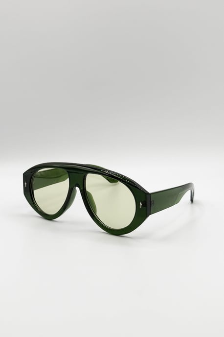 Oversized Bold Aviator Sunglasses in Green - Image 4