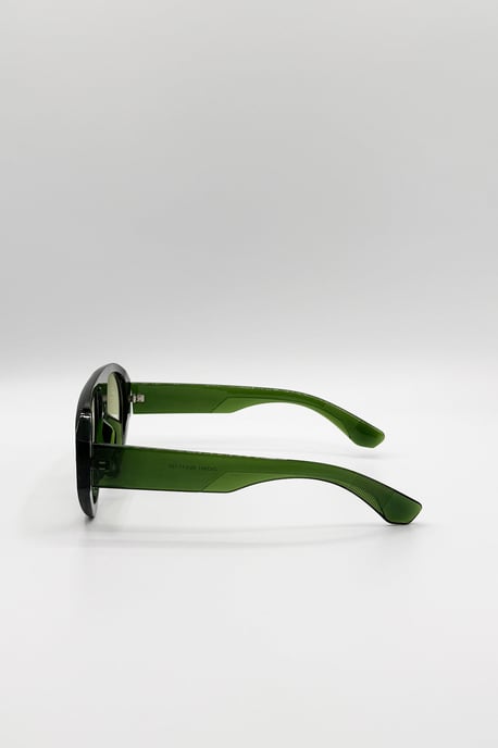 Oversized Bold Aviator Sunglasses in Green - Image 5