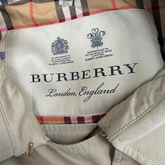 Burberry Double-Breasted Belted Trench Coat in Beige Cotton - Image 4