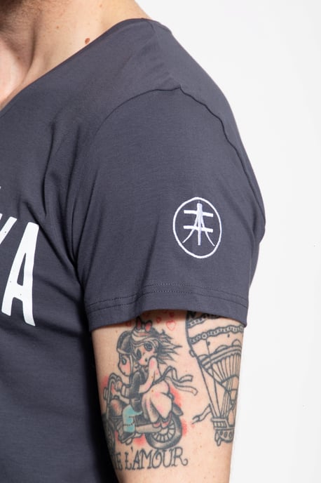 Akito Tanaka Herren T-Shirt mit Frontprint Gladiator Fighters - Image 4