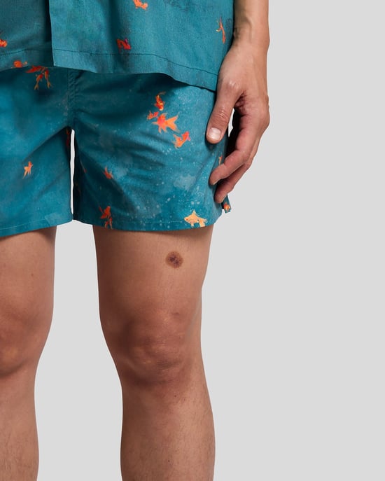 Guldhamsterrandiga Badshorts - Image 3