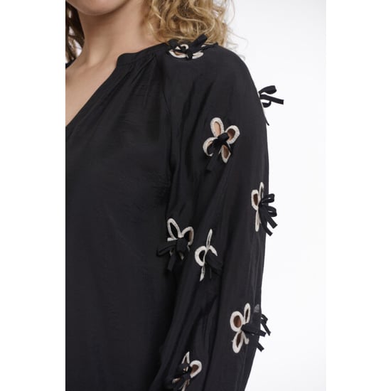 Rino & Pelle Ginger.7002623 rino&pelle long balloon sleeve blouse black - Image 2