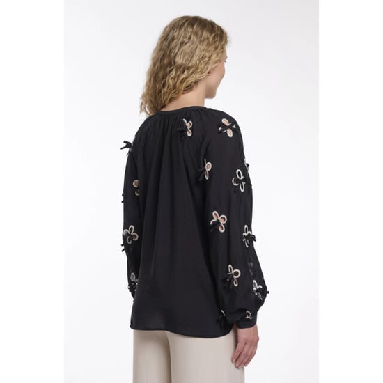 Rino & Pelle Ginger.7002623 rino&pelle long balloon sleeve blouse black - Image 3