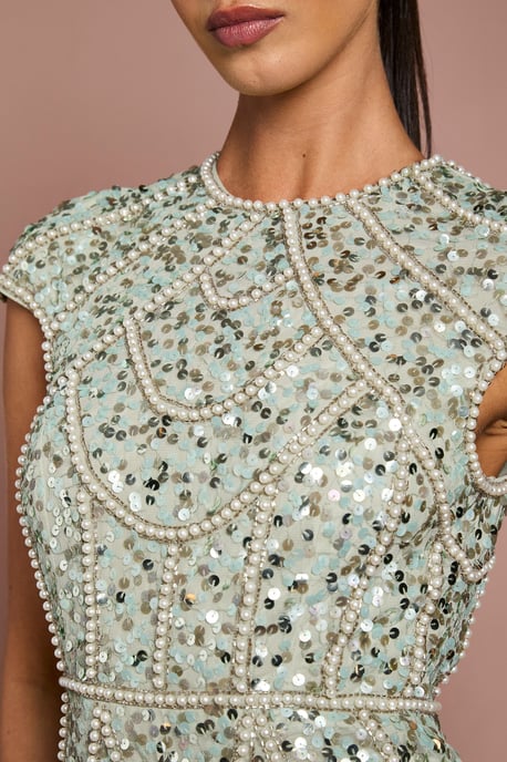 Cap Sleeve Pearl Embellished Pencil Dress - Image 5
