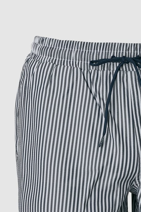 Colbert Seersucker Shorts Regular True Navy - Image 2