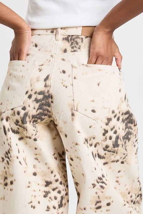 Mid Waist Snow Leopard Printed Barrel Jean - Image 4