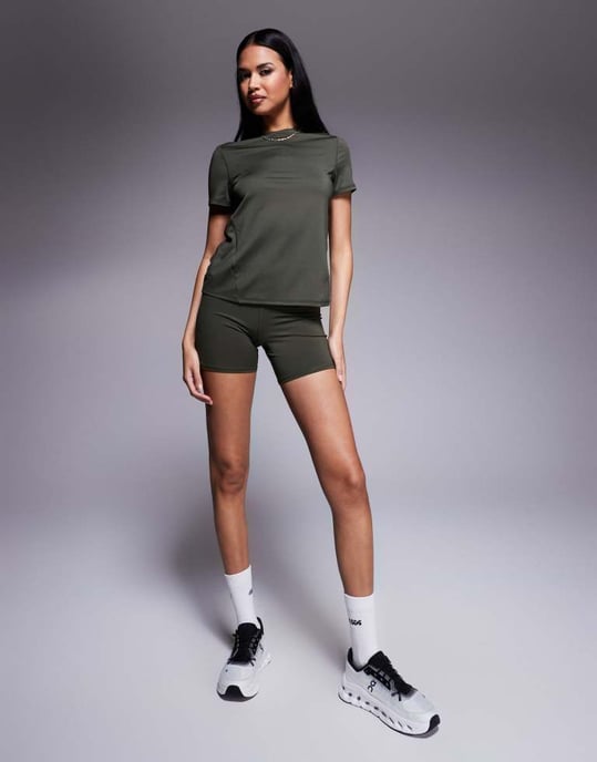 4505 Icon active quick dry performance t-shirt in dark green - Image 4