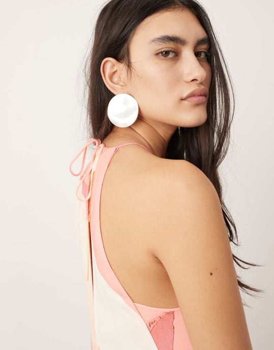 ASOS EDITION ren halterneck trapeze maxiklänning med fickor i abstrakt mönster - Image 3
