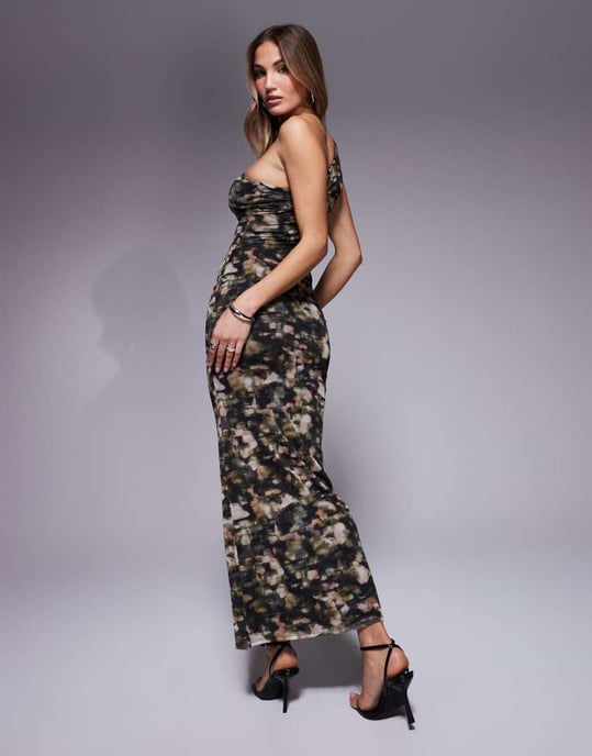 ASOS DESIGN axelbandslös mesh maxiklänning i abstrakt mönster - Image 2