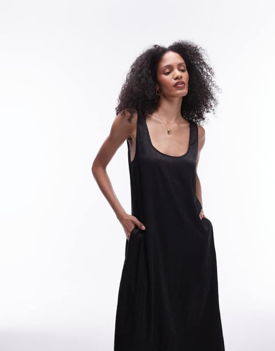 Topshop krinklad låg scoop maxi klänning i svart - Image 4