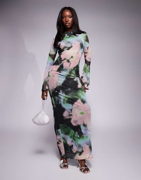 ASOS DESIGN långärmad blommig mesh maxiklänning med ängelärmar i grön abstrakt tryck - Image 1