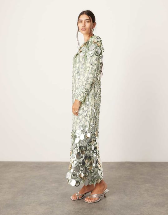 ASOS EDITION staplad multifärgad paljett långärmad kolumn midaxi-klänning i grön - Image 2