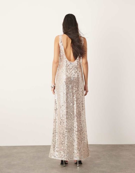 ASOS EDITION genomskinlig skiva paljett maxiklänning med råkant i silver - Image 3