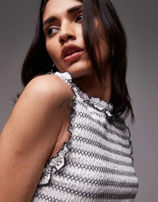 Topshop sleeveless contrast stitch shirred dress in white - Image 3