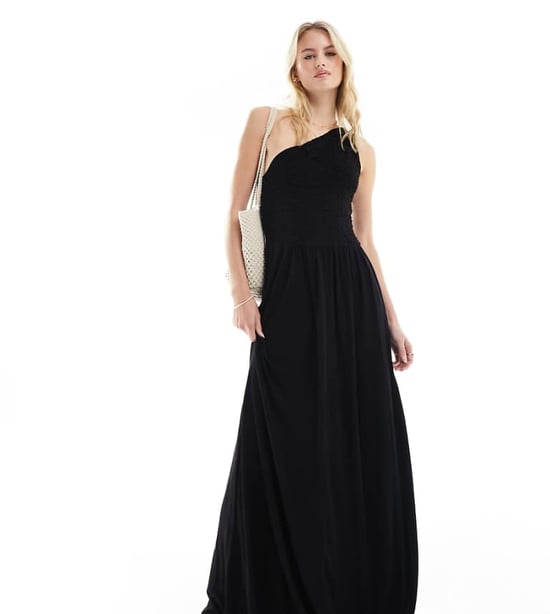 ASOS DESIGN Hög shirrad krinklad enaxlad maxiklänning i svart - Image 1