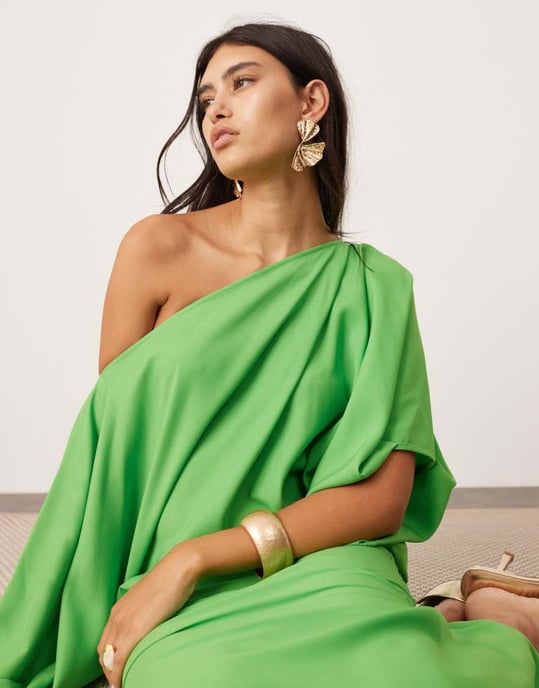 ASOS EDITION satin slouchy off shoulder midiklänning i grön - Image 3
