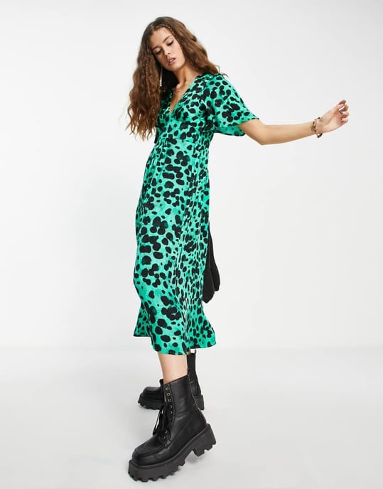 Topshop angel sleeve jacquard animal ruffle midi dress in green - Image 3