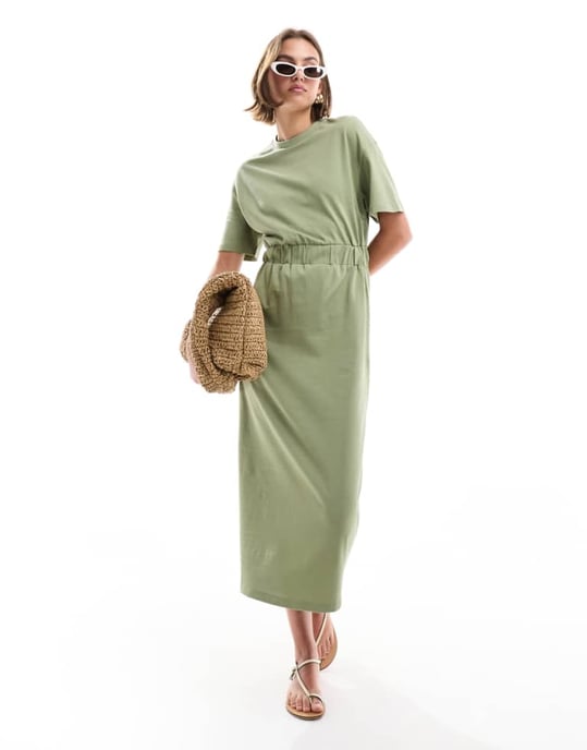 ASOS DESIGN midi klänning med elastisk midja i khaki - Image 1
