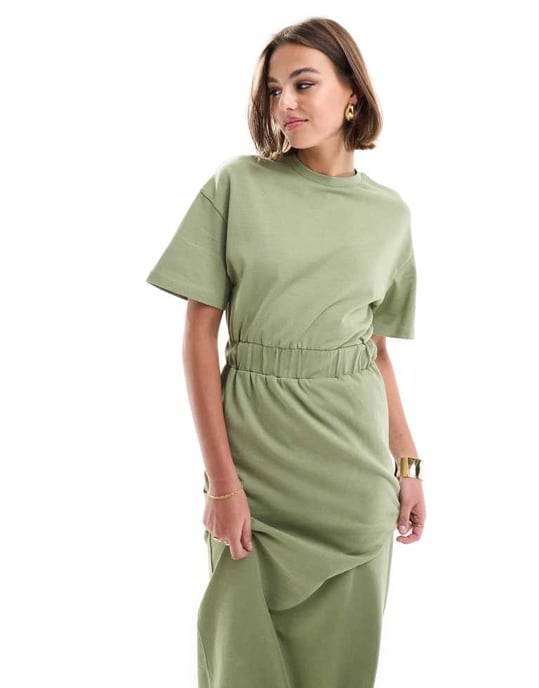 ASOS DESIGN midi klänning med elastisk midja i khaki - Image 2