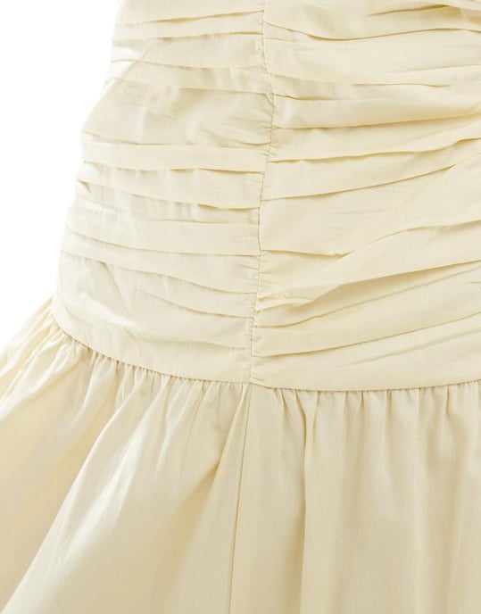 ASOS DESIGN hel kjol off shoulder midiklänning med rynkad bodice i smörmjölk - Image 3