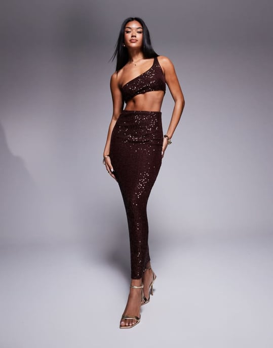 ASOS DESIGN paljett enaxlad fusk-orm midi klänning i choklad - Image 1