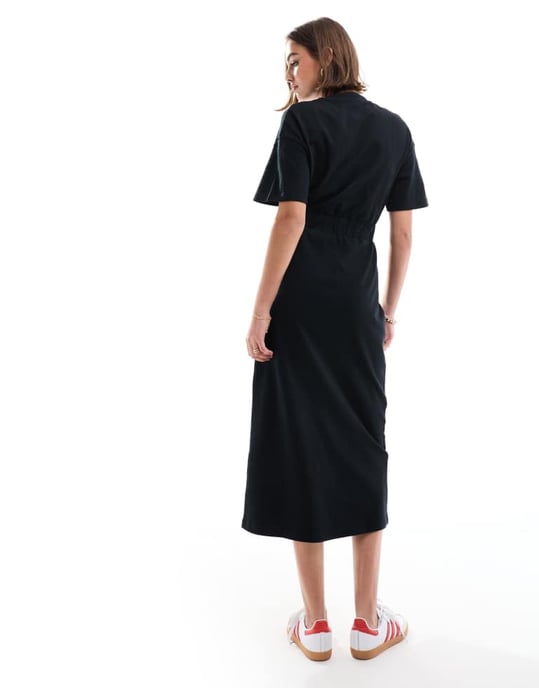 ASOS DESIGN midi klänning med elastisk midja i svart - Image 2