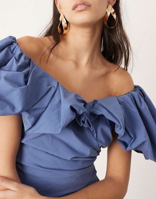ASOS EDITION bardot rynkad puffärmar maxiklänning i blått - Image 3