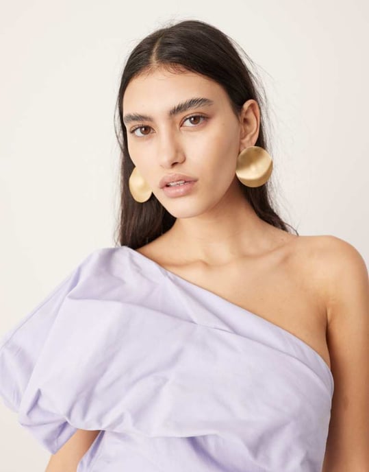 ASOS EDITION enaxlad rynkad maxiklänning i lila - Image 2