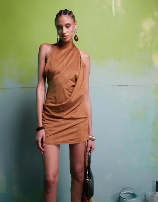 ASOS DESIGN faux mockasklädsel halterneck mini klänning med draperad kjol och tåg i tan - Image 2