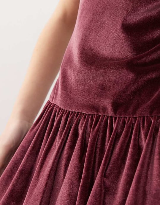 Reclaimed Vintage velvet puffball mini party dress in burgundy - Image 3