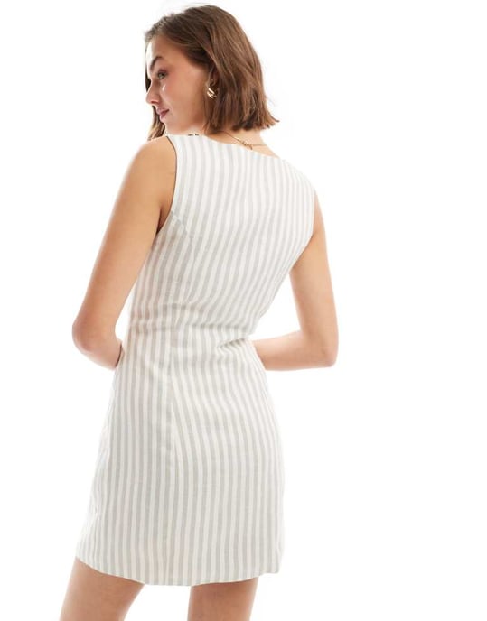 ASOS DESIGN mini knapp genom linne västklänning i naturlig rand - Image 3