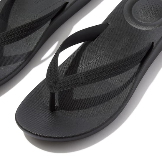 FitFlop Iqushion mens textured-strap flip-flops - Image 3