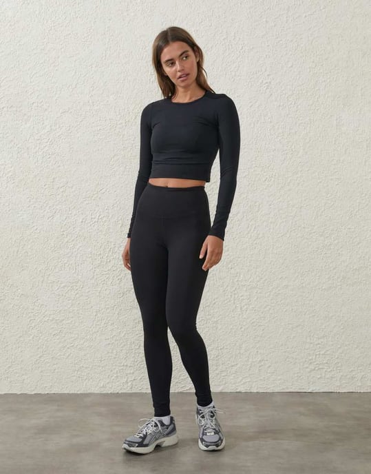 Cotton On Ultra soft fitted long sleeve top in black - Image 2