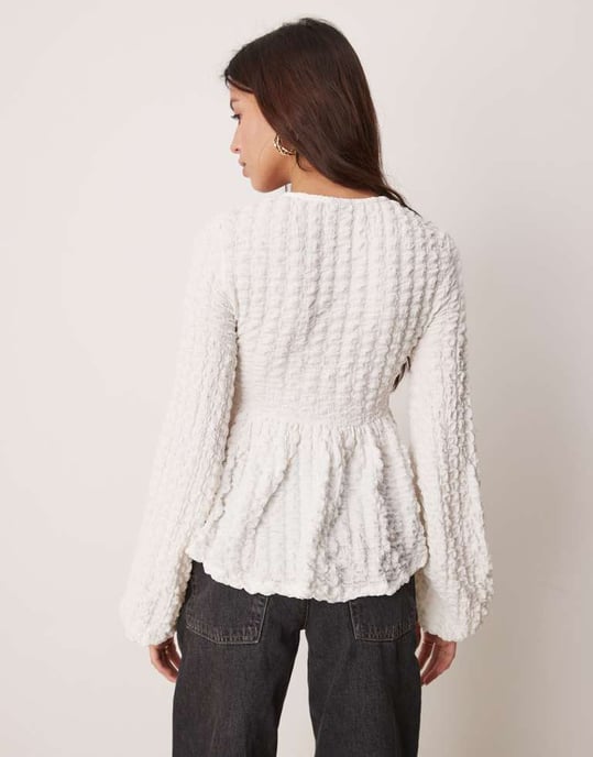 Gina Tricot textured long sleeve top with tie front floaty hem in off white - Image 4