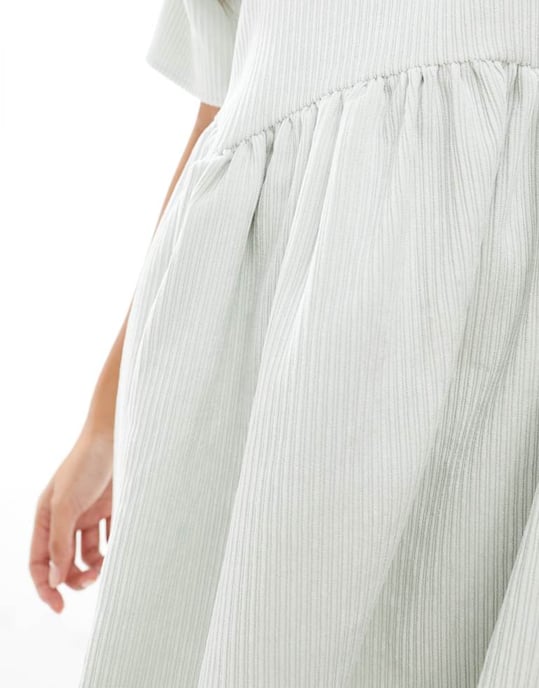 ASOS DESIGN petite smock t-shirt i kord med midjesöm i mintgrön - Image 4