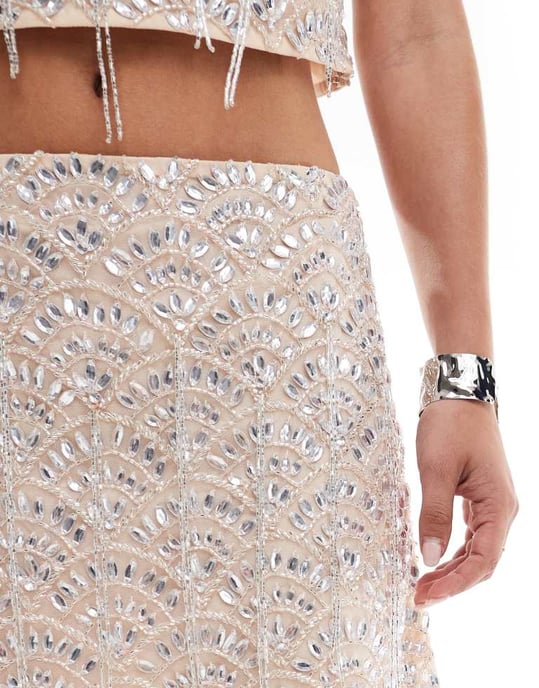ASOS DESIGN dekorerad frans mini kjol set i krämfärgad - Image 4