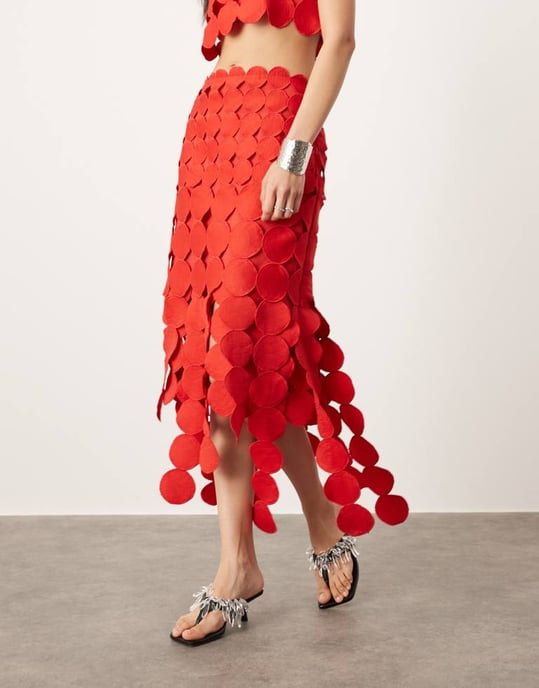ASOS EDITION statement cirkel detaljer midi kjol co-ord i röd - Image 4