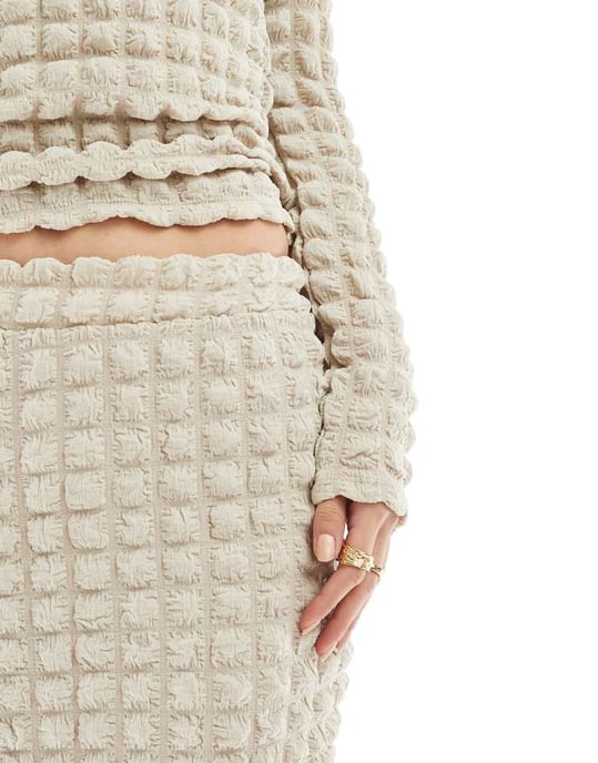 Vero Moda texturerad midijurkekoord i beige - Image 4